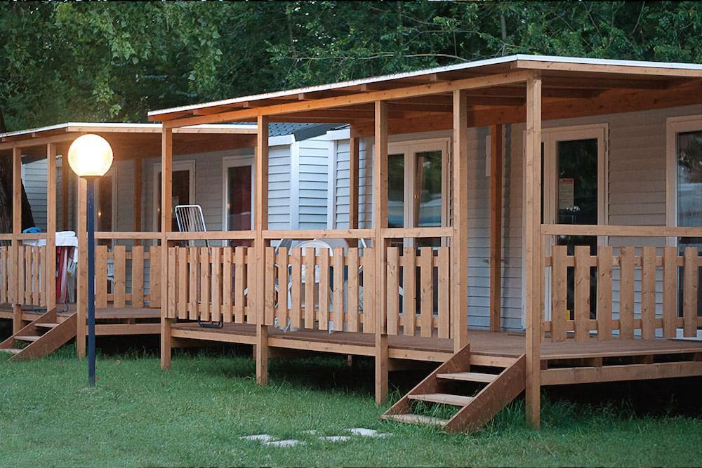 Camping Listro Castiglione del Lago Esterno foto