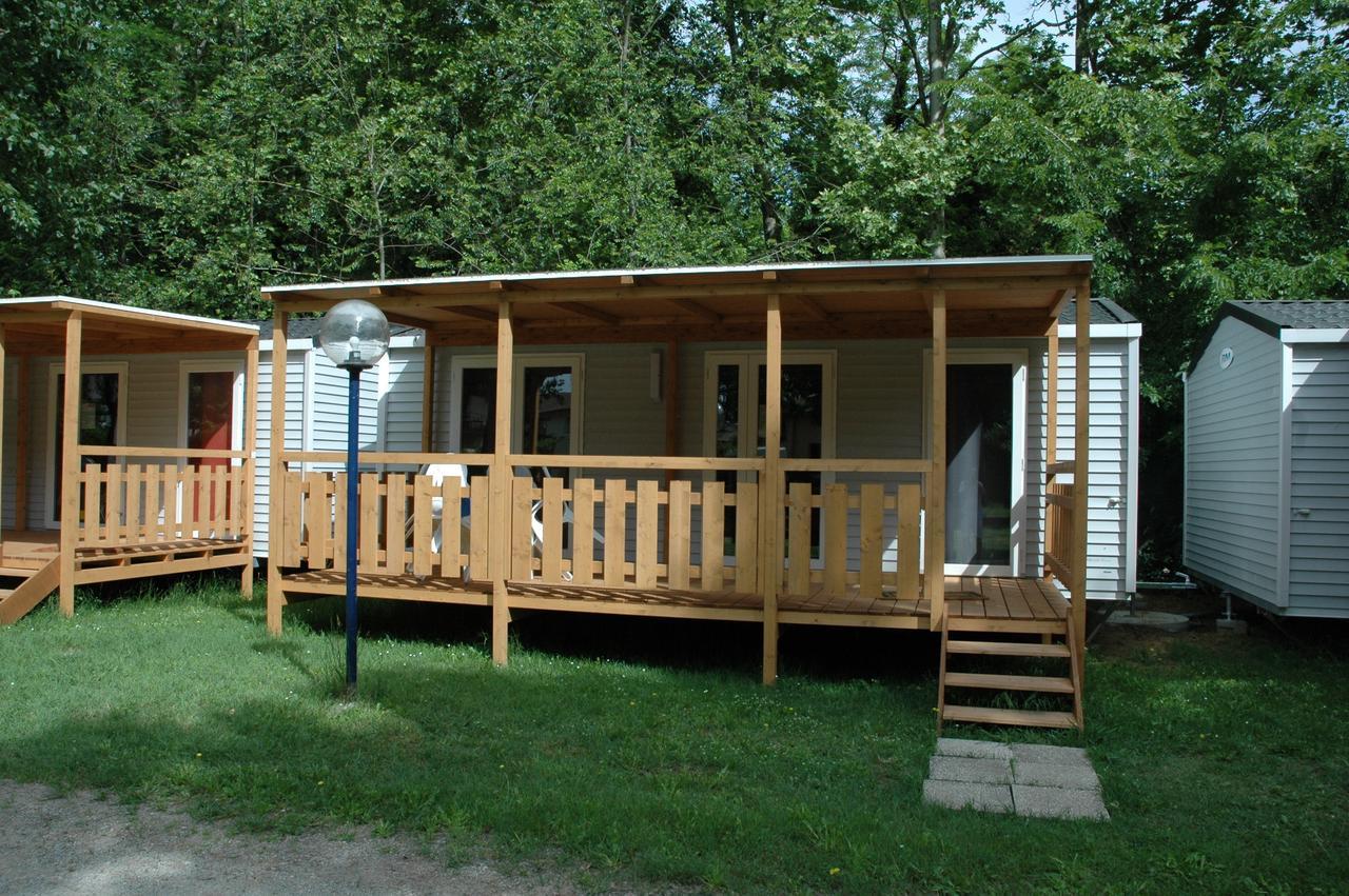 Camping Listro Castiglione del Lago Esterno foto