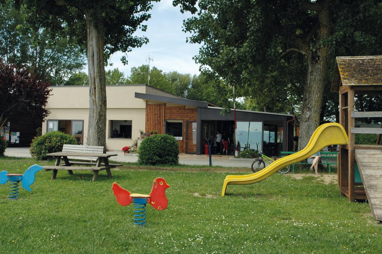 Camping Listro Castiglione del Lago Esterno foto
